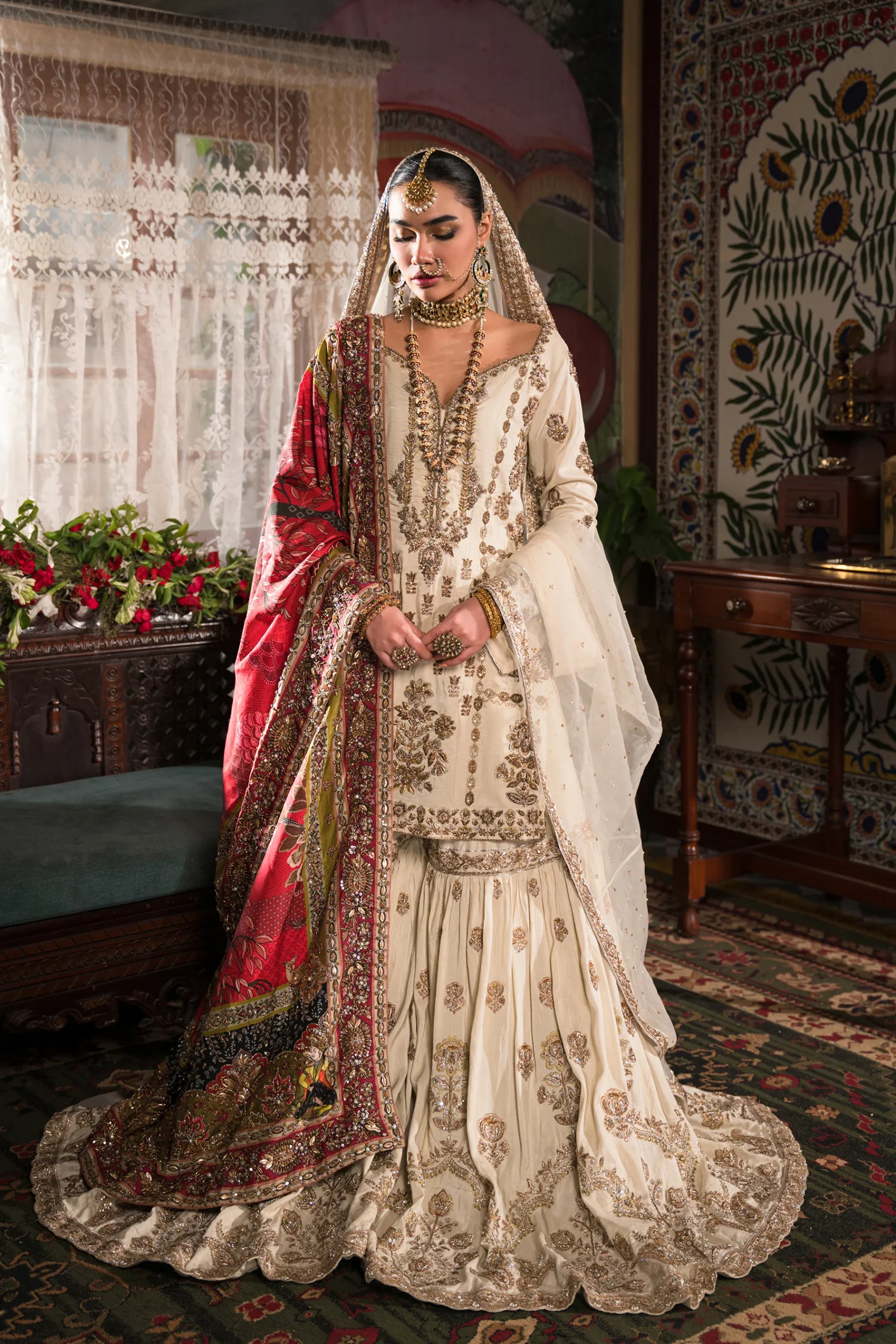 Ivory And Gold Gharara Set - With Light Dupatta (br-04a) By Ammara Khan - Image 5