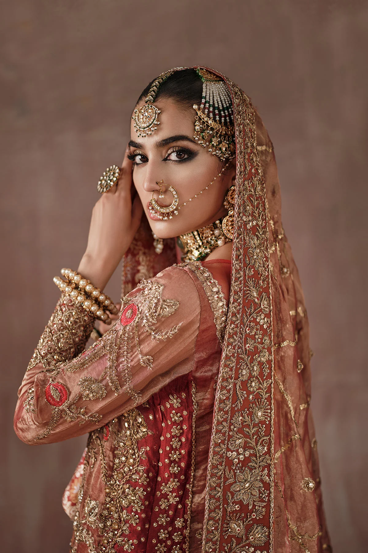 Classic Red And Gold Farshi Gharara Bridal (d-03) By Ammara Khan - Image 2